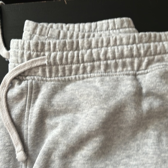 Gym shark shorts - Picture 4 of 4